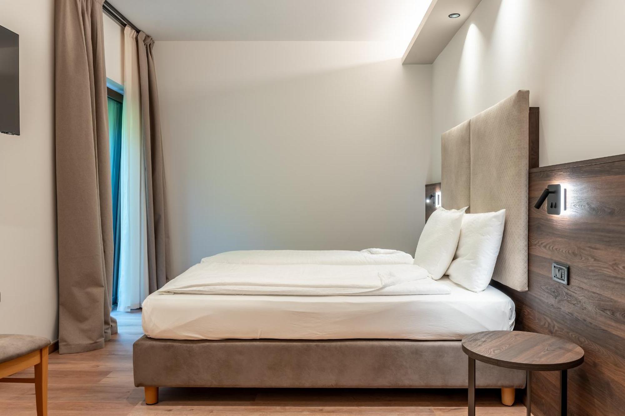 Hotel Ariston เลวิโกแตร์เม ภายนอก รูปภาพ