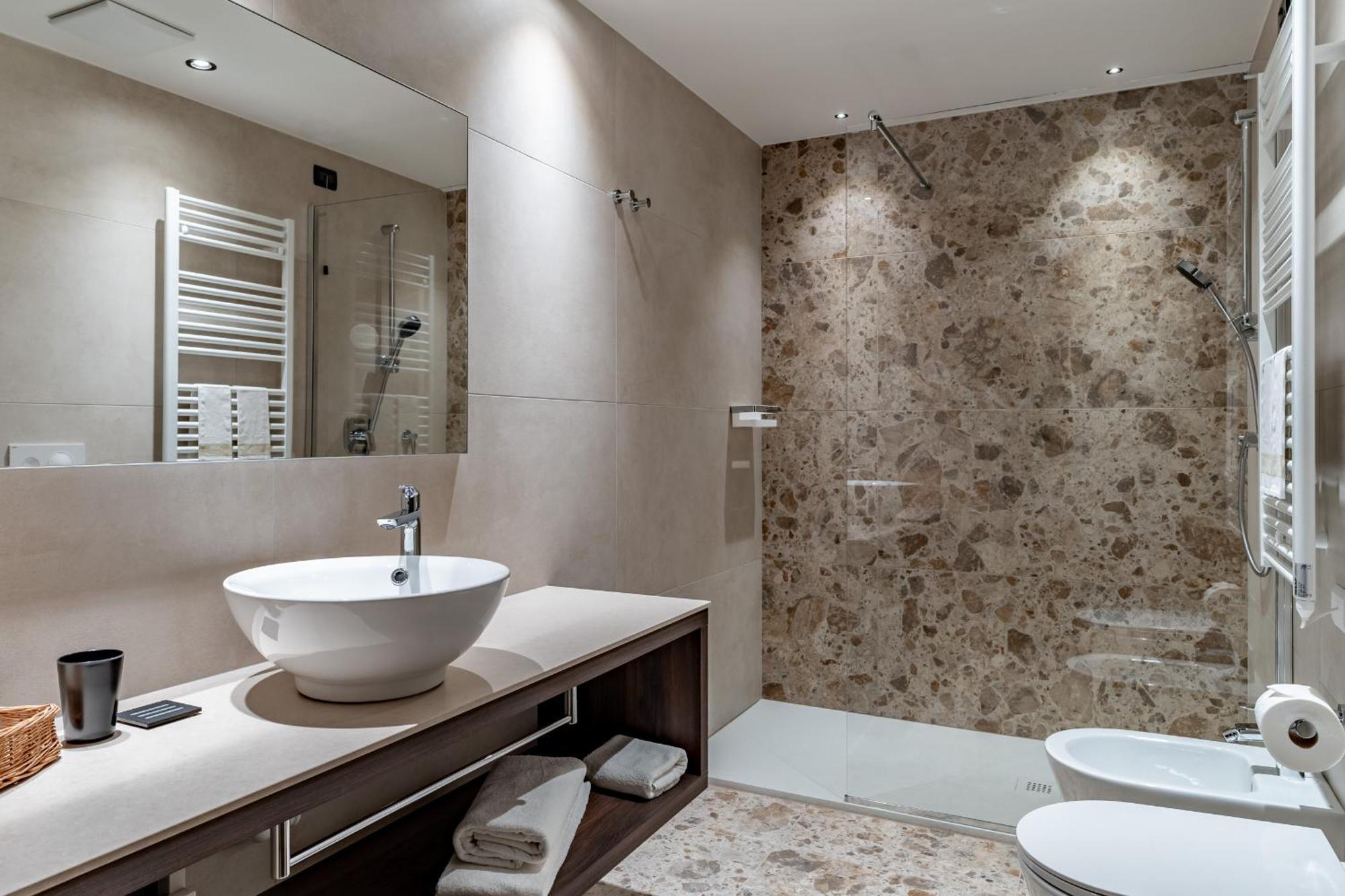 Hotel Ariston เลวิโกแตร์เม ภายนอก รูปภาพ