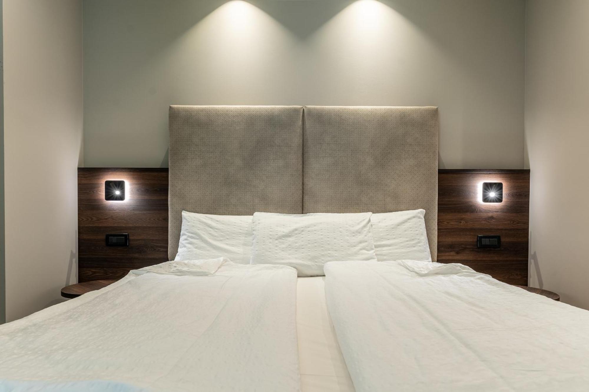 Hotel Ariston เลวิโกแตร์เม ภายนอก รูปภาพ